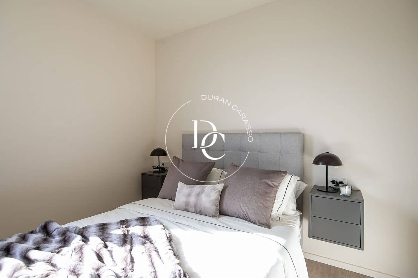 3 sypialnia Apartament na sprzedaż w Miasto Barcelona z basenem - 1 050 000 € (Ref: 9303705)