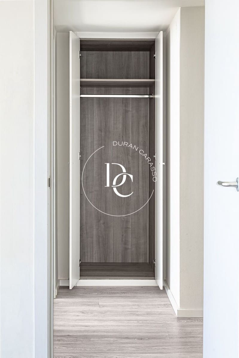 3 sypialnia Apartament na sprzedaż w Miasto Barcelona z basenem - 1 050 000 € (Ref: 9303705)