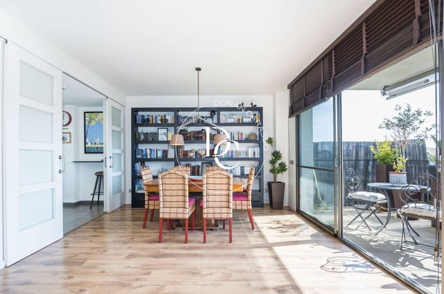 3 bedroom Apartment for sale in Sitges with pool - € 895,000 (Ref: 9322030)