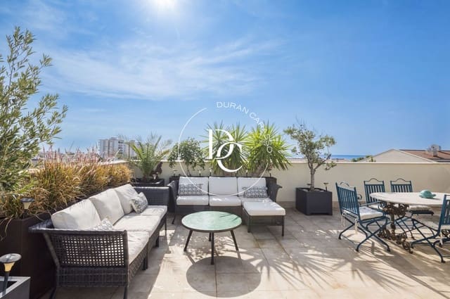 3 bedroom Apartment for sale in Sitges with pool - € 895,000 (Ref: 9322030)