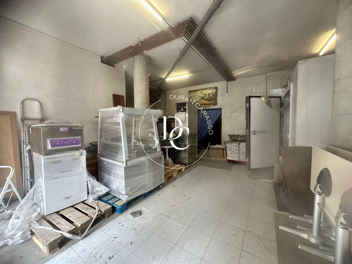 Commercial for sale in Sitges - € 150,000 (Ref: 9349707)