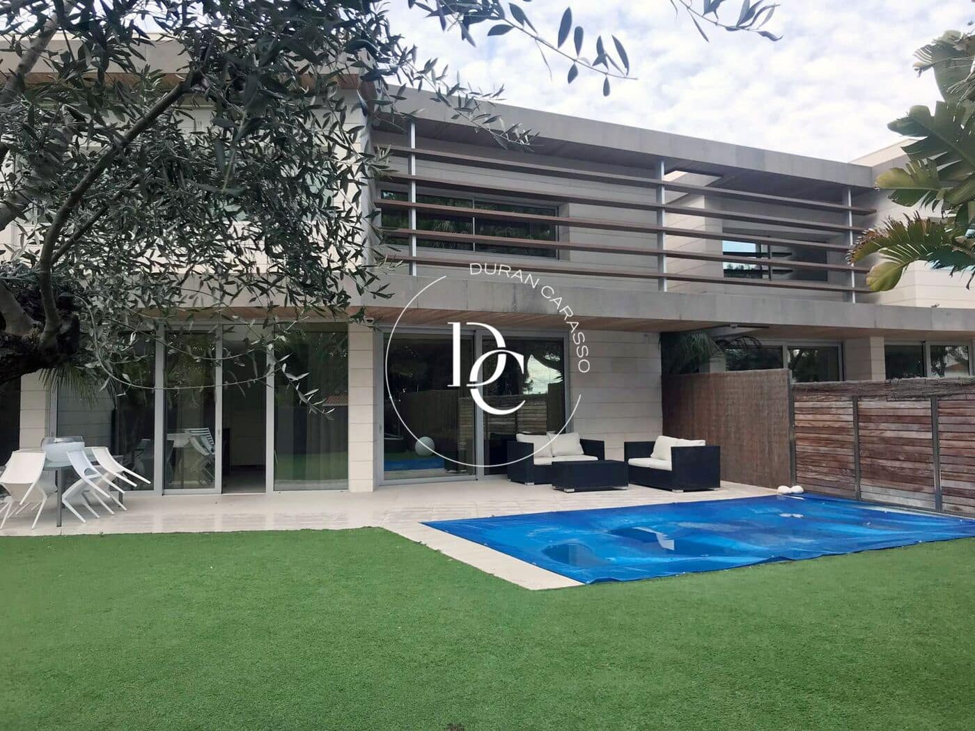 4 bedroom Villa for rent in Sitges - € 4,800 (Ref: 9349708)