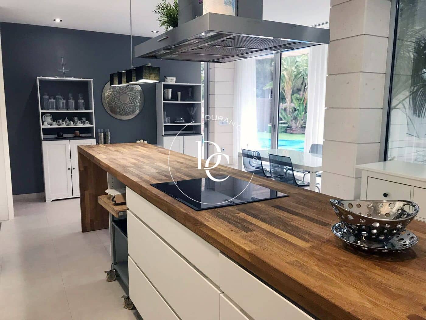 4 bedroom Villa for rent in Sitges - € 4,800 (Ref: 9349708)