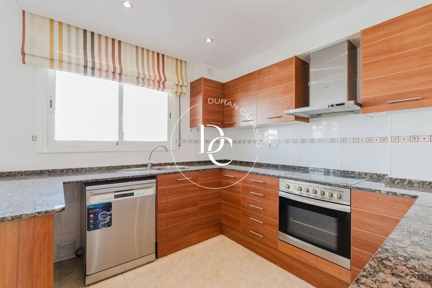 3 quarto Penthouse para arrendar em Sitges - 1 570 € (Ref: 9353759)