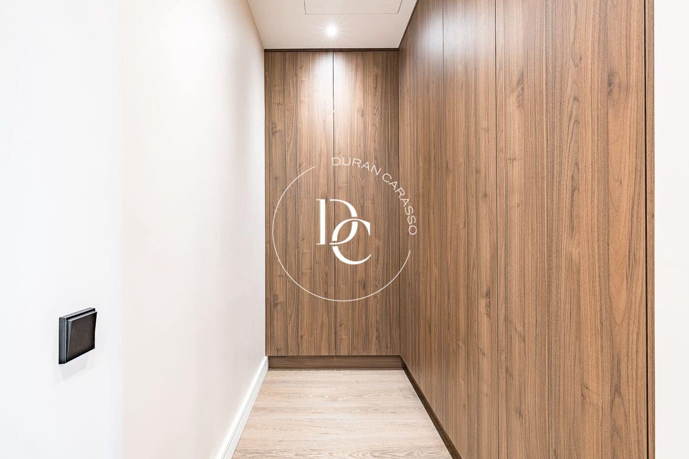 4 bedroom Apartment for sale in Barcelona city - € 1,435,000 (Ref: 9362701)