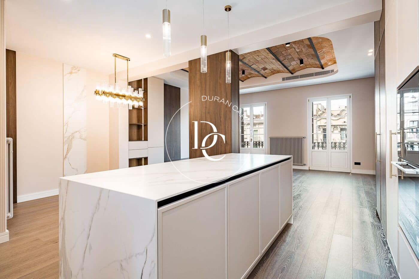 4 bedroom Apartment for sale in Barcelona city - € 1,435,000 (Ref: 9362701)