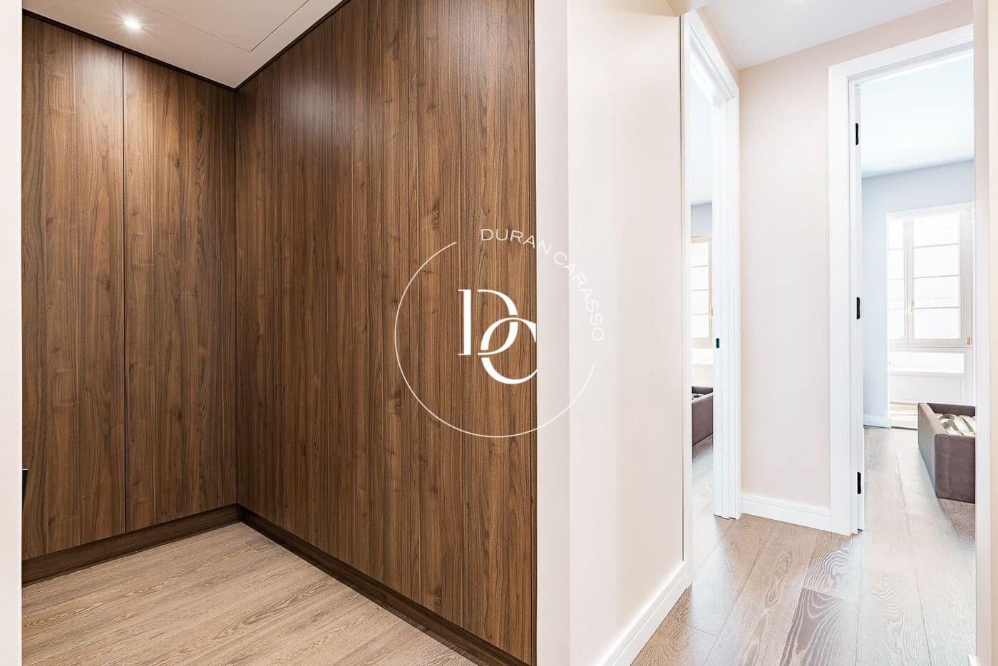 4 bedroom Apartment for sale in Barcelona city - € 1,435,000 (Ref: 9362701)