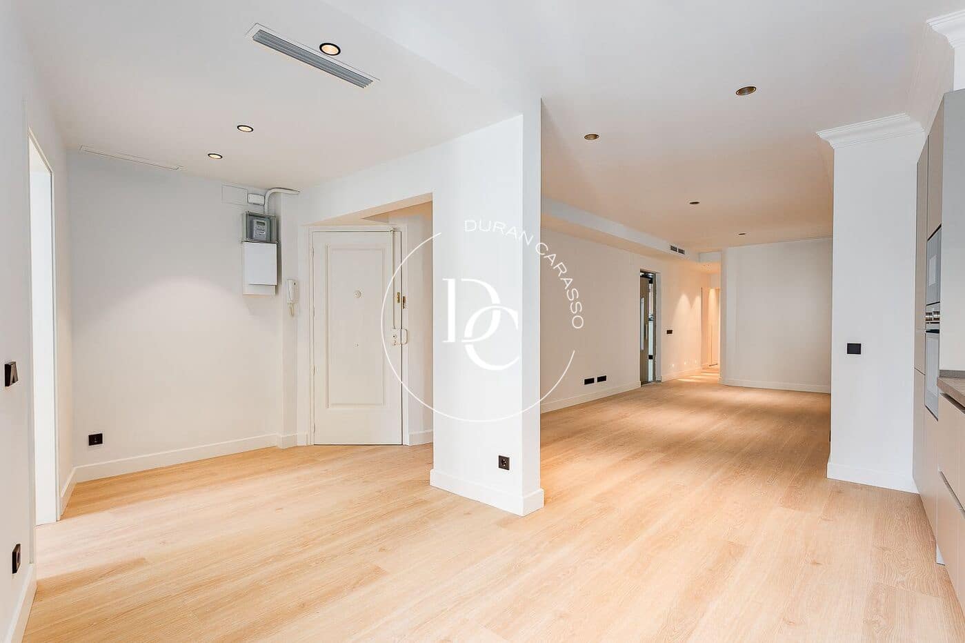 3 soverom Penthouse til salgs i Barcelona by - € 925 000 (Ref: 9372048)