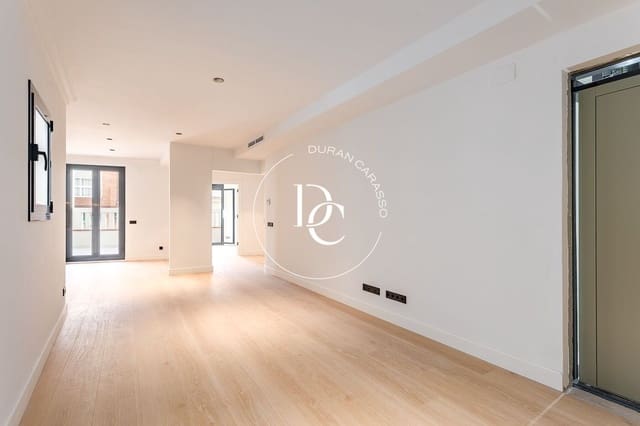 3 bedroom Penthouse for sale in Sant Gervasi - La Bonanova, Barcelona city - € 925,000 (Ref: 9372048)