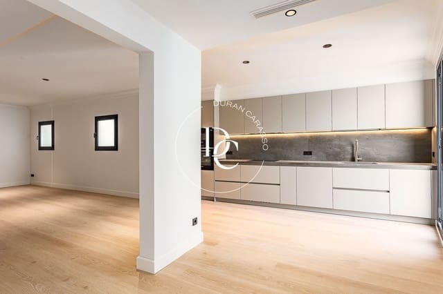 3 bedroom Penthouse for sale in Sant Gervasi - La Bonanova, Barcelona city - € 925,000 (Ref: 9372048)