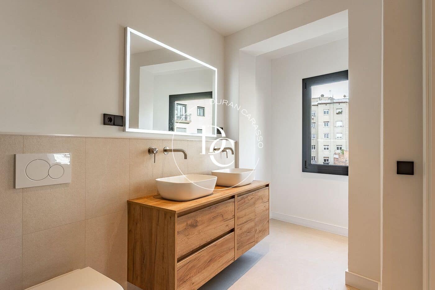 3 soverom Penthouse til salgs i Barcelona by - € 925 000 (Ref: 9372048)