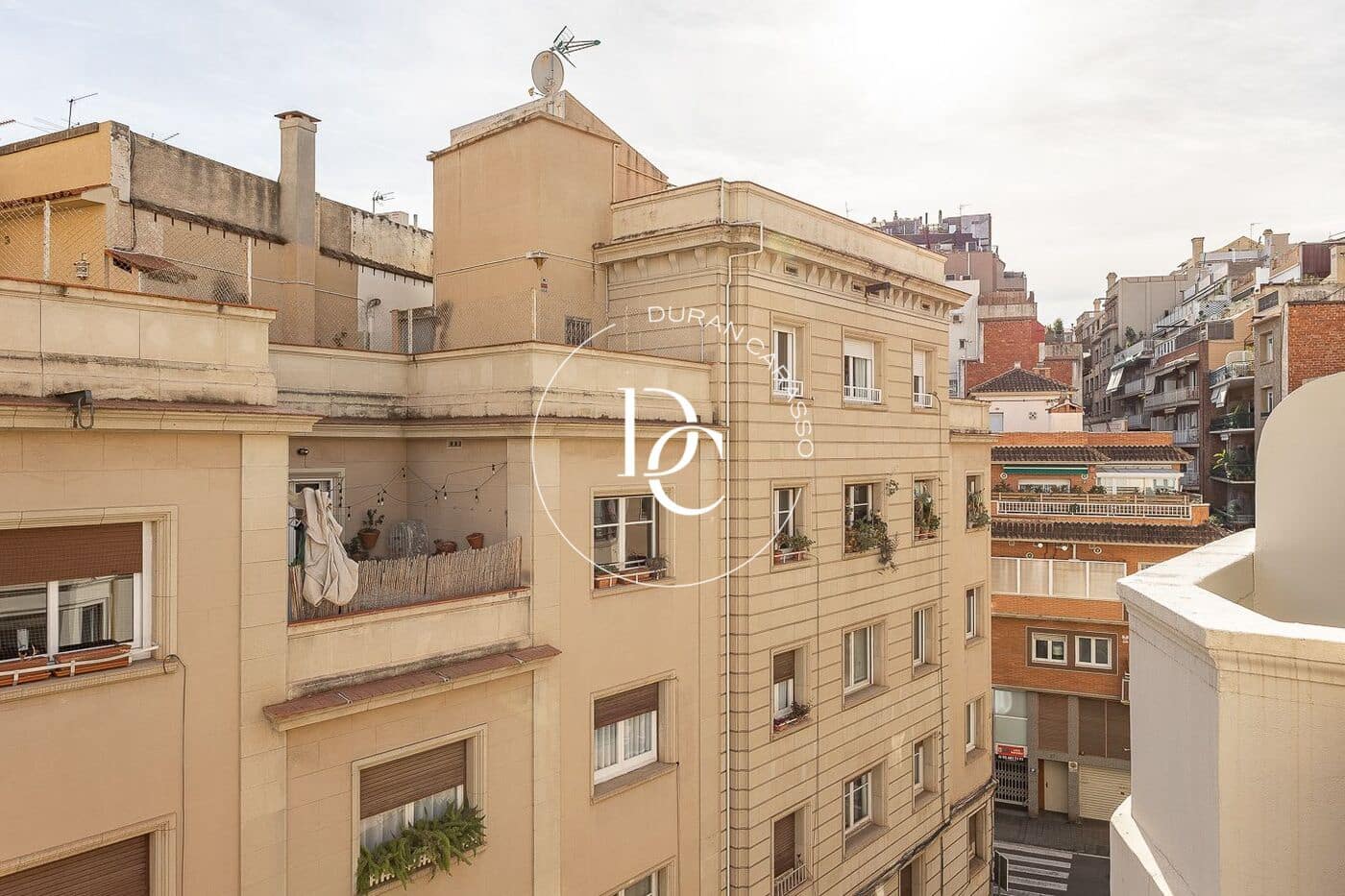 3 soverom Penthouse til salgs i Barcelona by - € 925 000 (Ref: 9372048)