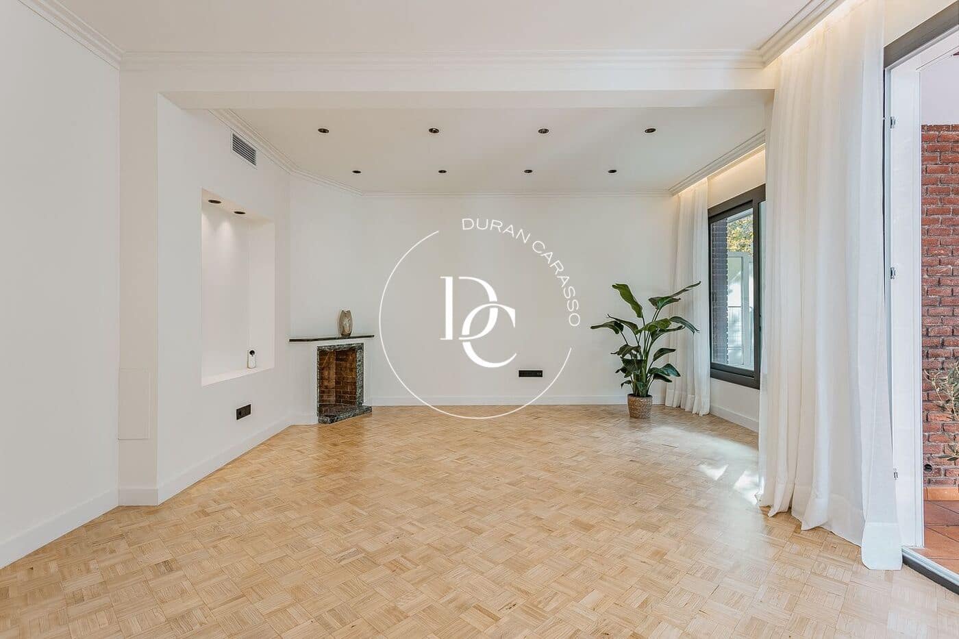 3 slaapkamer Appartement te koop in Barcelona stad - € 1.420.000 (Ref: 9388074)