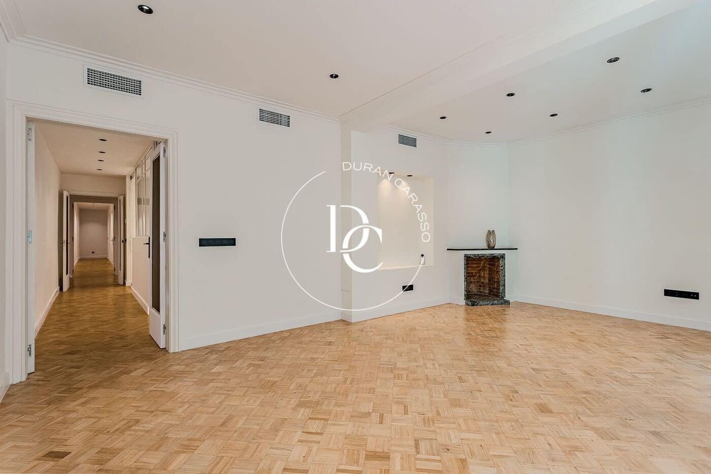 3 slaapkamer Appartement te koop in Barcelona stad - € 1.420.000 (Ref: 9388074)