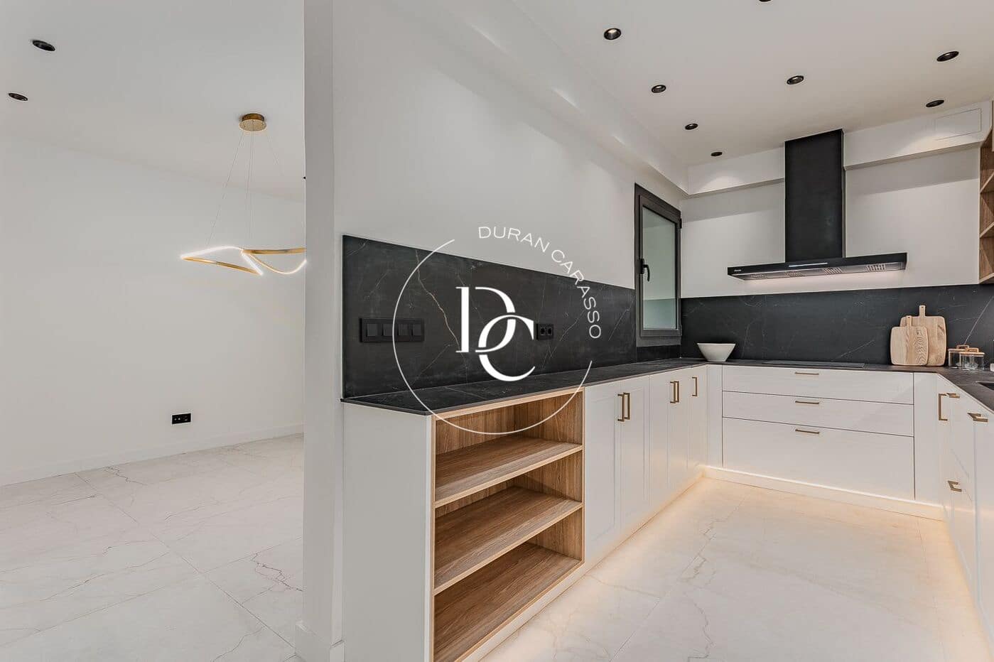 3 slaapkamer Appartement te koop in Barcelona stad - € 1.420.000 (Ref: 9388074)