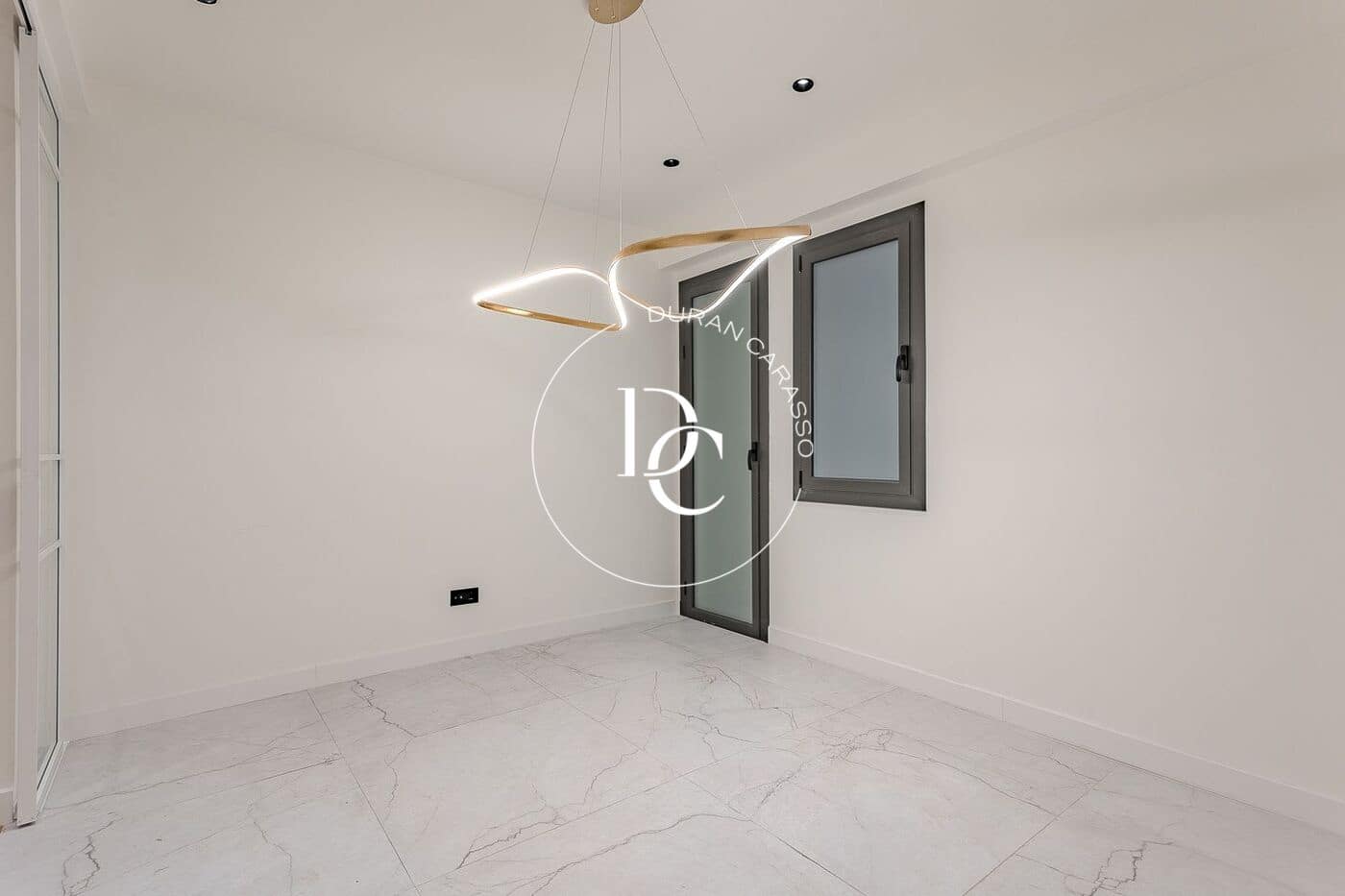 3 slaapkamer Appartement te koop in Barcelona stad - € 1.420.000 (Ref: 9388074)