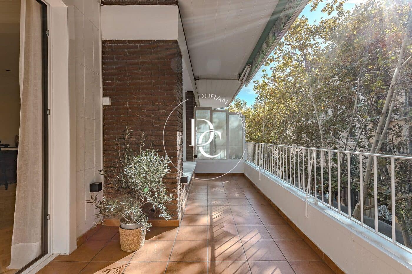 3 slaapkamer Appartement te koop in Barcelona stad - € 1.420.000 (Ref: 9388074)