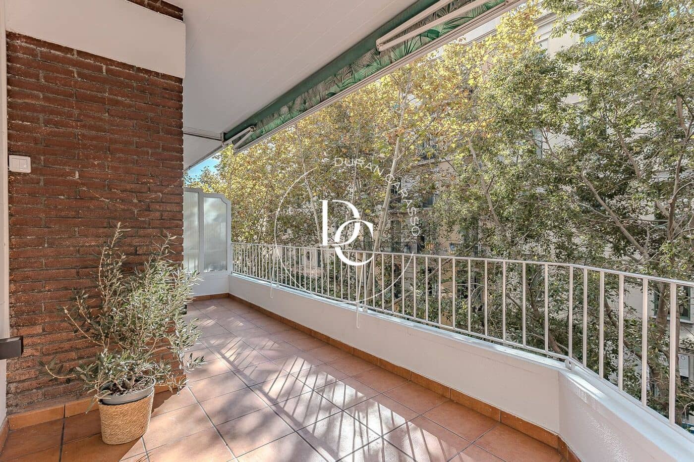 3 slaapkamer Appartement te koop in Barcelona stad - € 1.420.000 (Ref: 9388074)