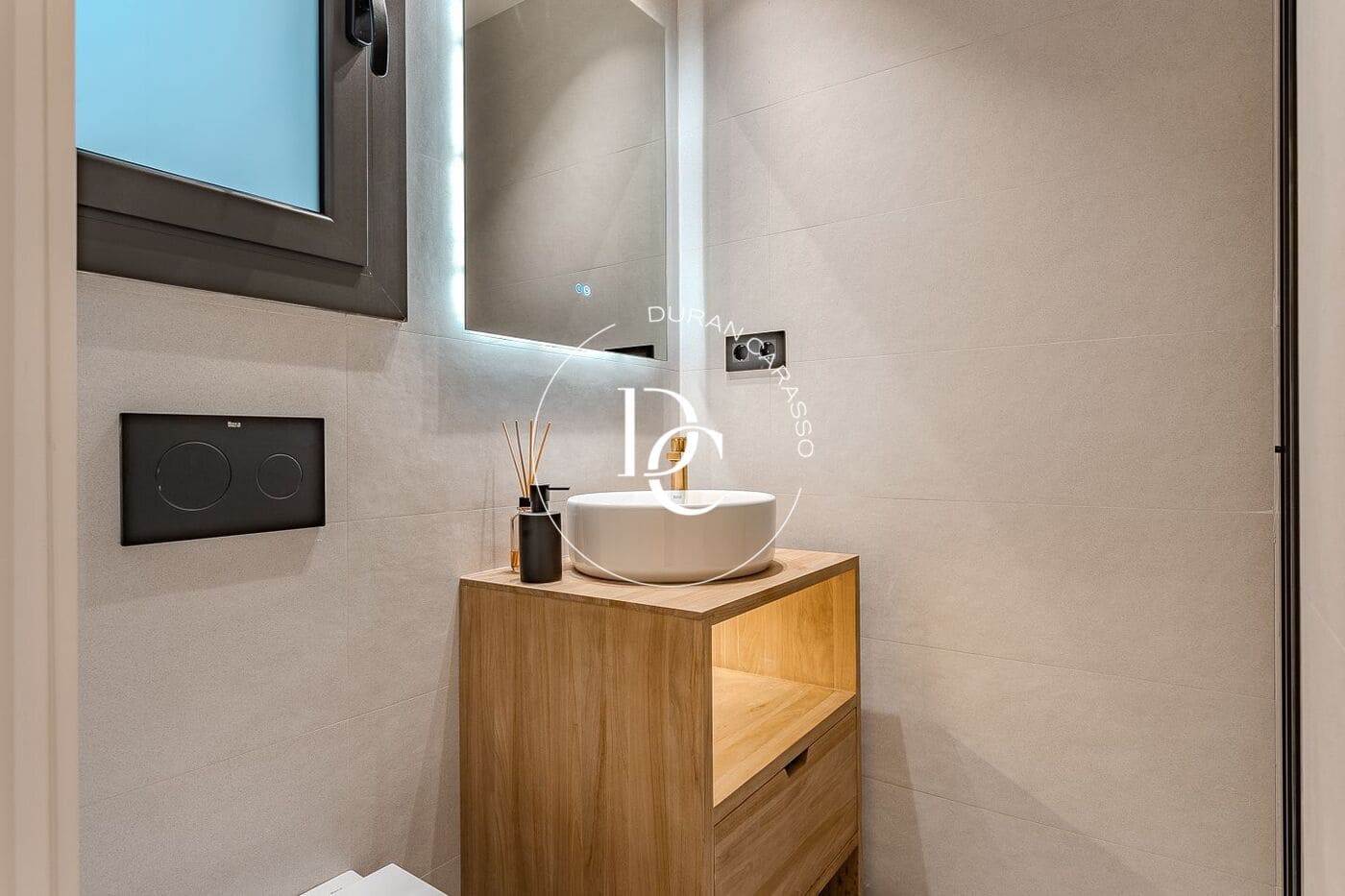 3 slaapkamer Appartement te koop in Barcelona stad - € 1.420.000 (Ref: 9388074)