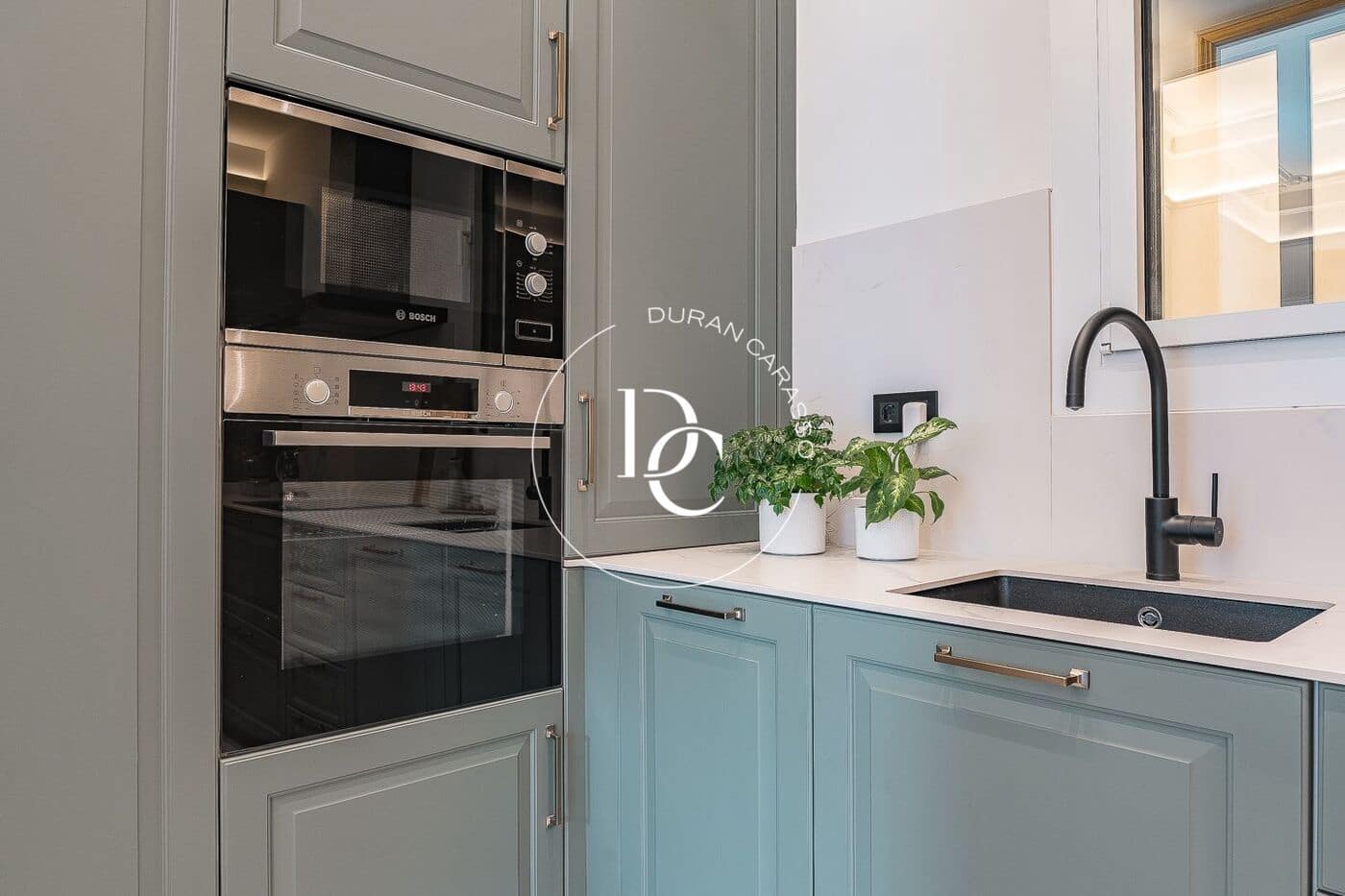 2 slaapkamer Appartement te koop in Barcelona stad - € 1.475.000 (Ref: 9398638)