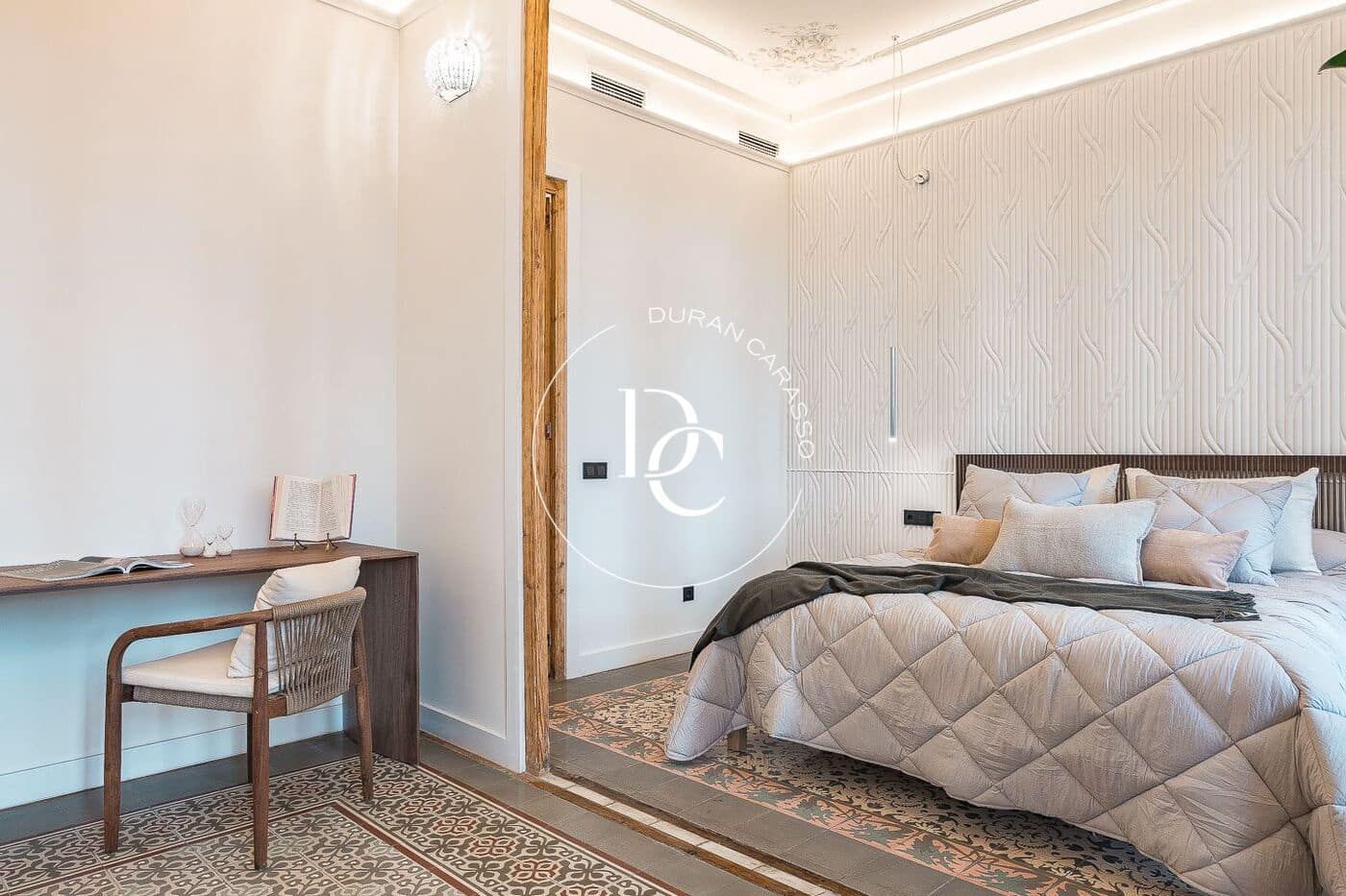 2 slaapkamer Appartement te koop in Barcelona stad - € 1.475.000 (Ref: 9398638)