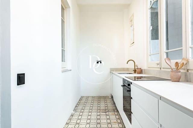 3 soverom Leilighet til salgs i L'Antiga Esquerra de L'Eixample, Barcelona by - € 820 000 (Ref: 9427401)