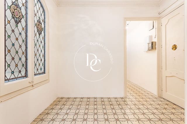 3 soverom Leilighet til salgs i L'Antiga Esquerra de L'Eixample, Barcelona by - € 820 000 (Ref: 9427401)