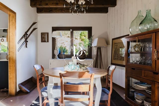 4 soveværelse Villa til salg i Alp - € 520.000 (Ref: 9427402)