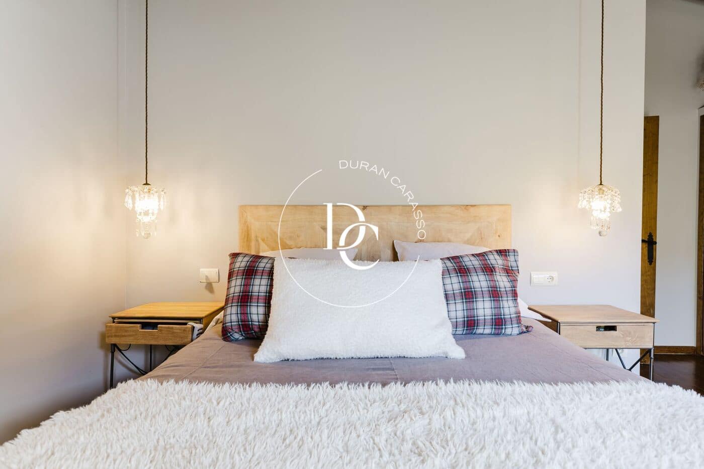 4 bedroom Villa for sale in Alp - € 520,000 (Ref: 9427402)