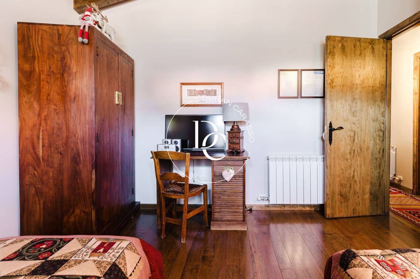 4 bedroom Villa for sale in Alp - € 520,000 (Ref: 9427402)