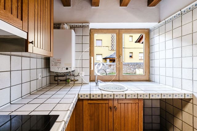 3 soveværelse Byhus til salg i Bellver de Cerdanya - € 470.000 (Ref: 9450372)