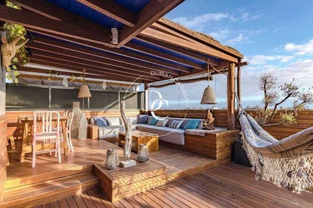 4 quarto Penthouse para venda em Sitges com piscina - 1 300 000 € (Ref: 9456470)