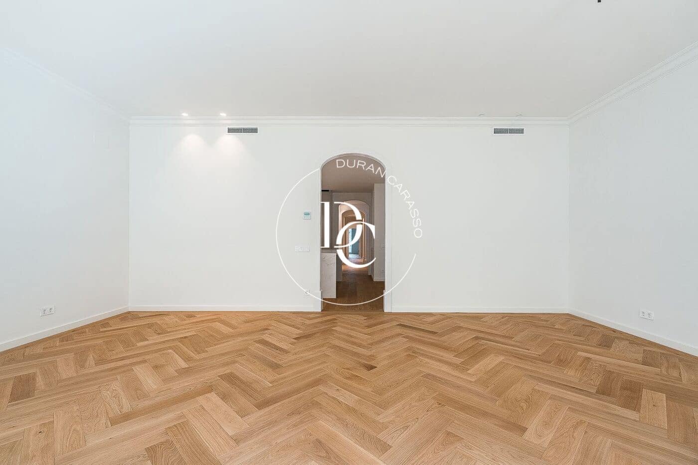 Apartament na sprzedaż w Miasto Barcelona - 1 650 000 € (Ref: 9456472)