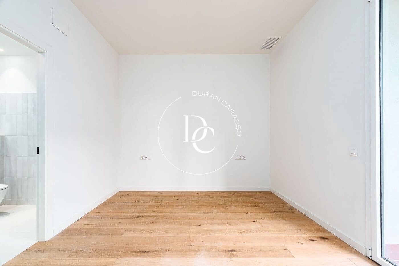 Apartament na sprzedaż w Miasto Barcelona - 1 650 000 € (Ref: 9456472)