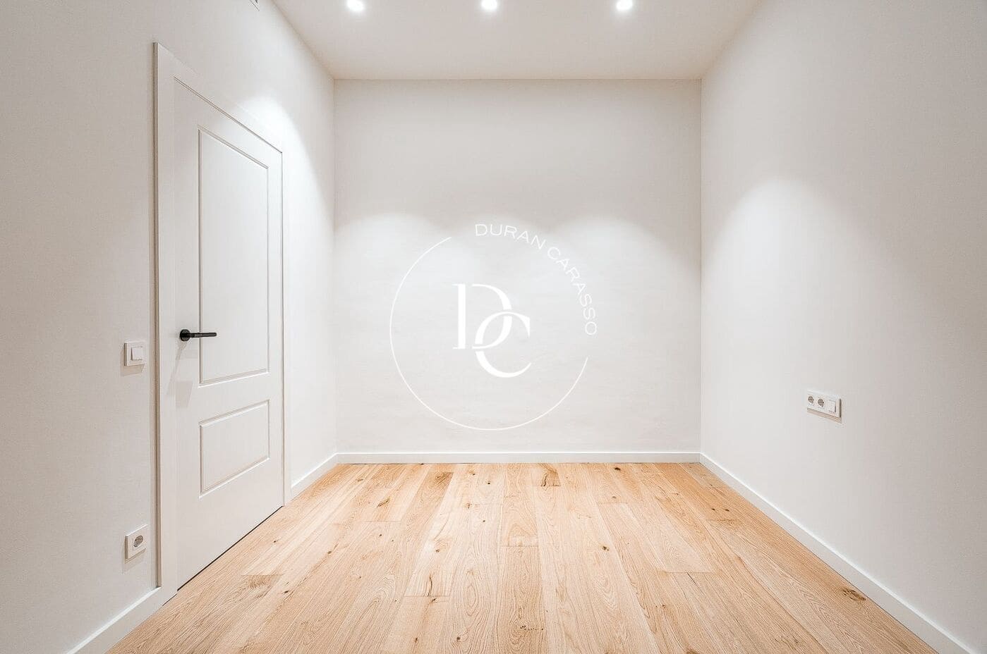 Apartament na sprzedaż w Miasto Barcelona - 1 650 000 € (Ref: 9456472)