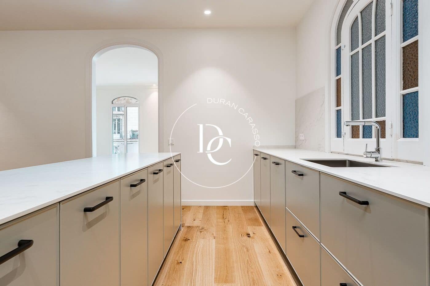 Apartament na sprzedaż w Miasto Barcelona - 1 650 000 € (Ref: 9456472)