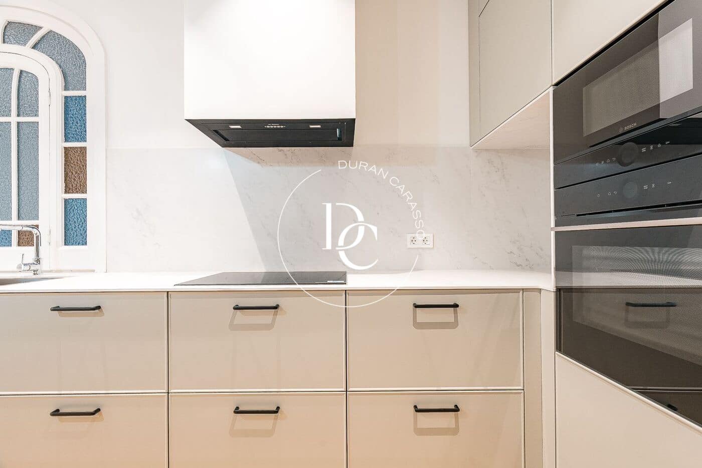 Apartament na sprzedaż w Miasto Barcelona - 1 650 000 € (Ref: 9456472)