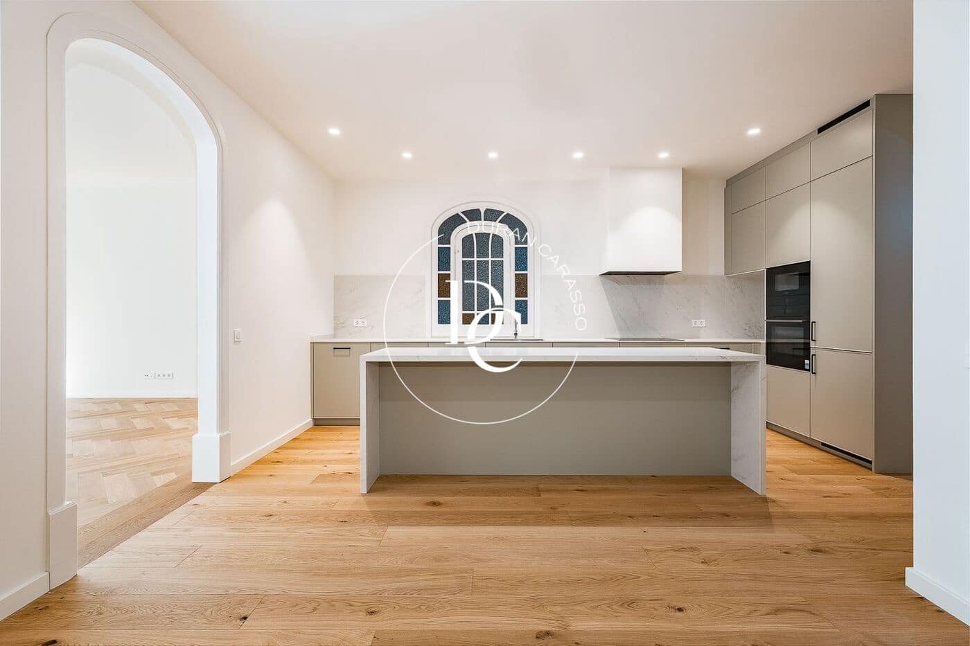 Apartament na sprzedaż w Miasto Barcelona - 1 650 000 € (Ref: 9456472)