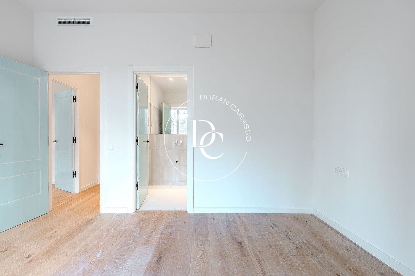 Apartament na sprzedaż w Miasto Barcelona - 1 650 000 € (Ref: 9456472)