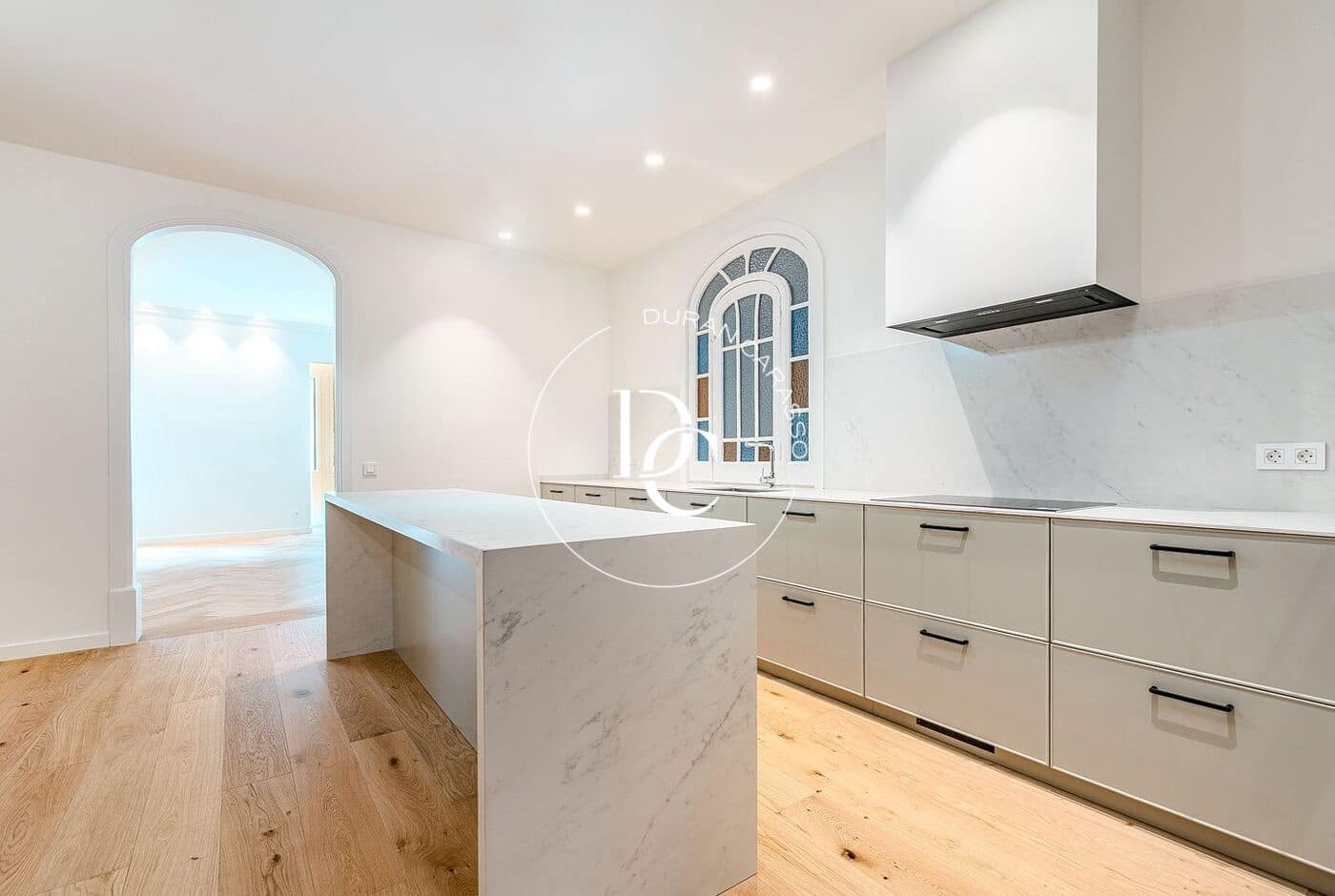 Apartament na sprzedaż w Miasto Barcelona - 1 650 000 € (Ref: 9456472)