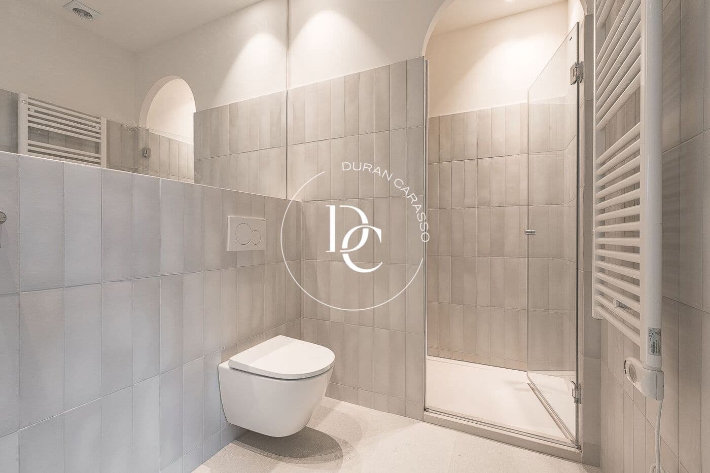 Apartament na sprzedaż w Miasto Barcelona - 1 650 000 € (Ref: 9456472)