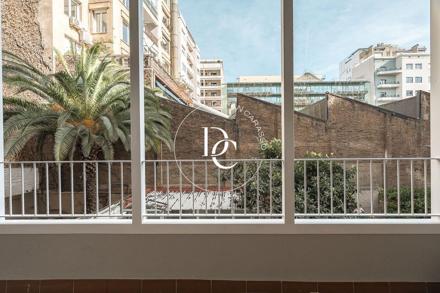 Apartament na sprzedaż w Miasto Barcelona - 1 650 000 € (Ref: 9456472)