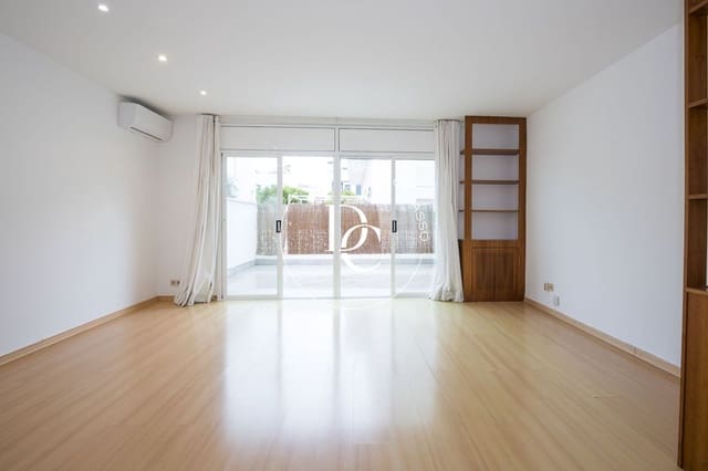 4 bedroom Apartment for sale in Sitges - € 750,000 (Ref: 9481282)