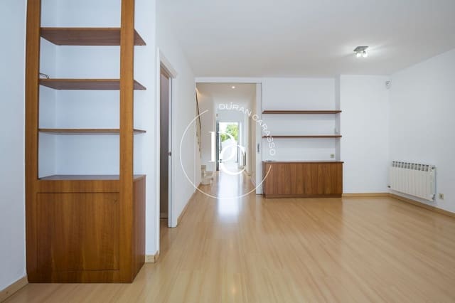 4 bedroom Apartment for sale in Sitges - € 750,000 (Ref: 9481282)