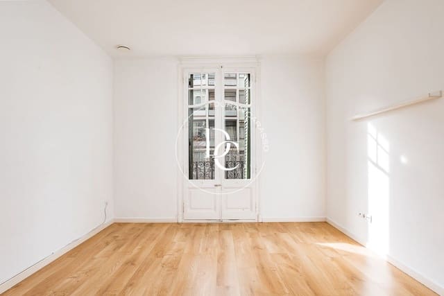 4 chambre Appartement à vendre à L'Antiga Esquerra de L'Eixample, Barcelone ville - 785 000 € (Ref: 9509124)
