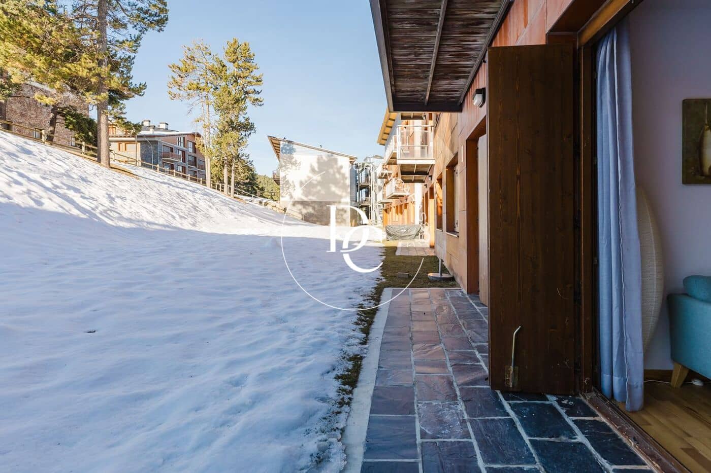 2 bedroom Apartment for sale in Alp - € 229,000 (Ref: 9519122)