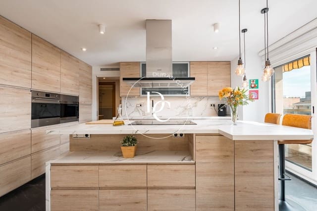 5 slaapkamer Penthouse te koop in Vilanova i la Geltrú - € 690.000 (Ref: 9519123)