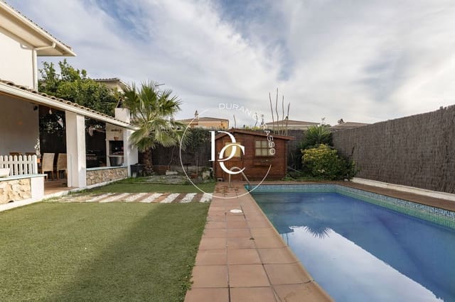 4 soveværelse Villa til salg i Sant Pere de Ribes - € 560.000 (Ref: 9541744)