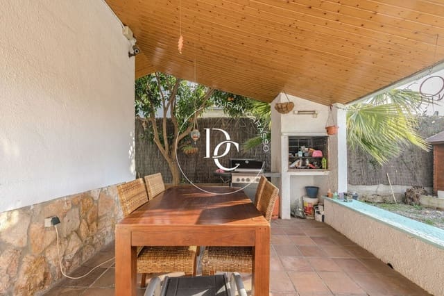 4 soveværelse Villa til salg i Sant Pere de Ribes - € 560.000 (Ref: 9541744)