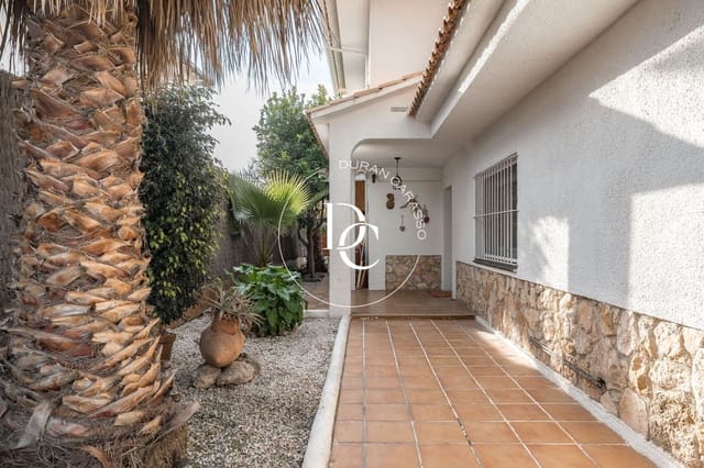 4 soveværelse Villa til salg i Sant Pere de Ribes - € 560.000 (Ref: 9541744)